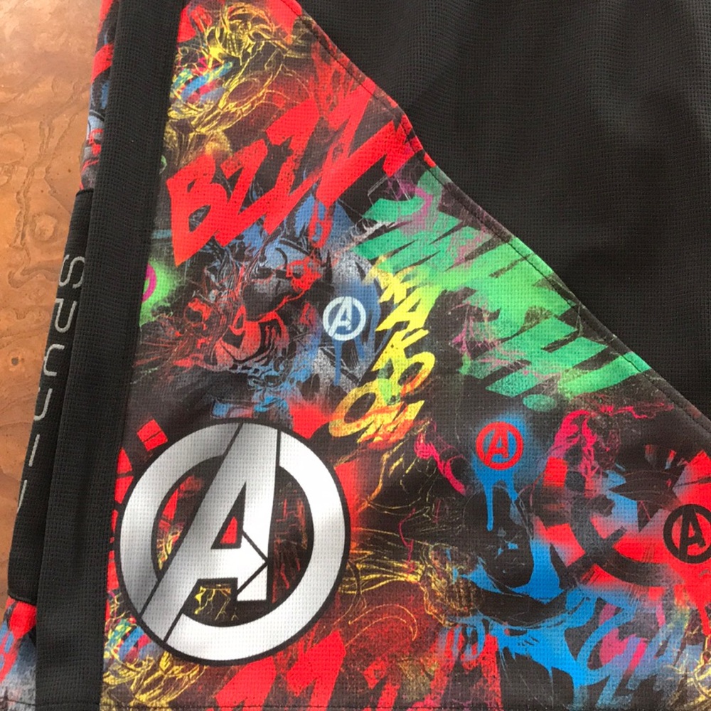 Spyder Marvel Avengers Jamm Shorts NWT Boys XL - Picture 2 of 7